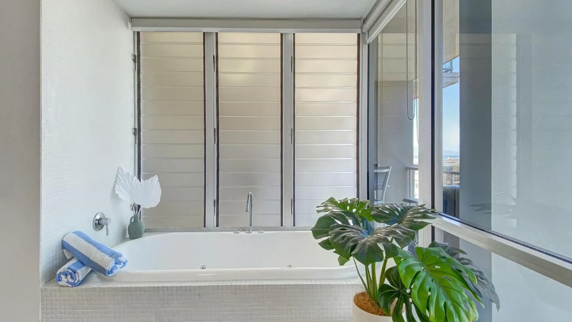 1 Bright Point Apartment 1407 耐莉湾
